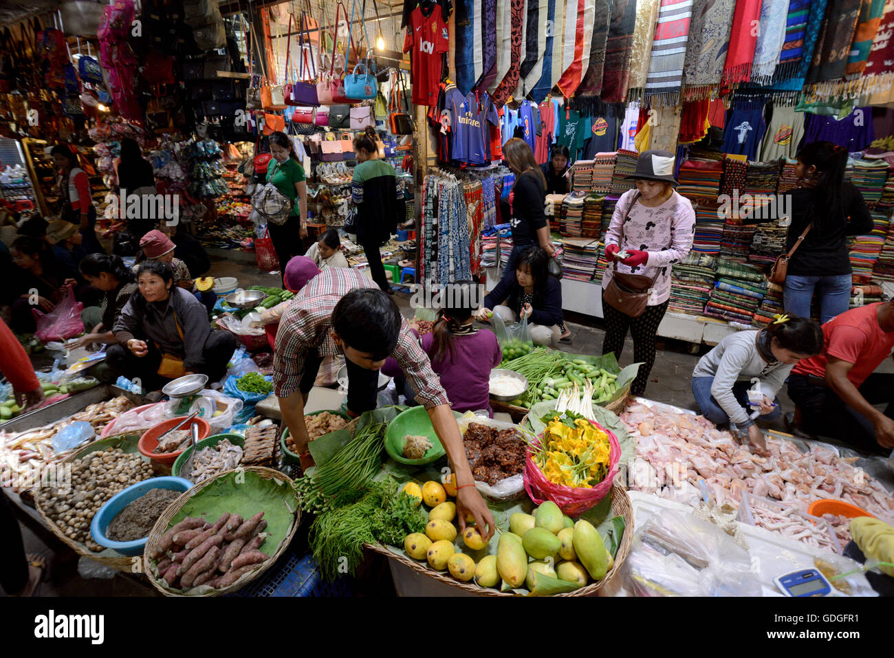 The Market in the old City of Siem Riep neat the Ankro Wat Temples in ...