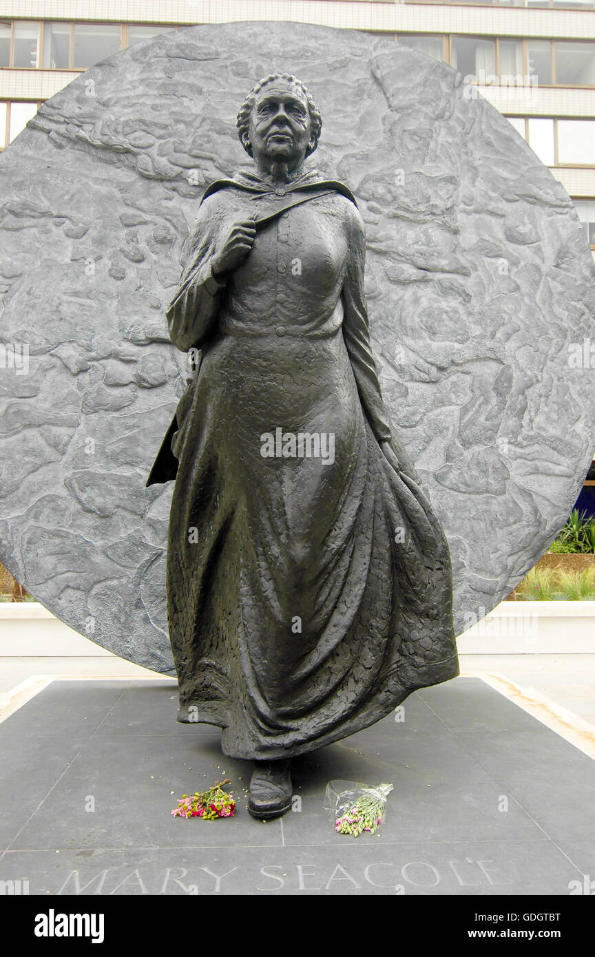 statue-of-crimean-war-nurse-mary-seacole-in-the-gardens-of-st-thomas