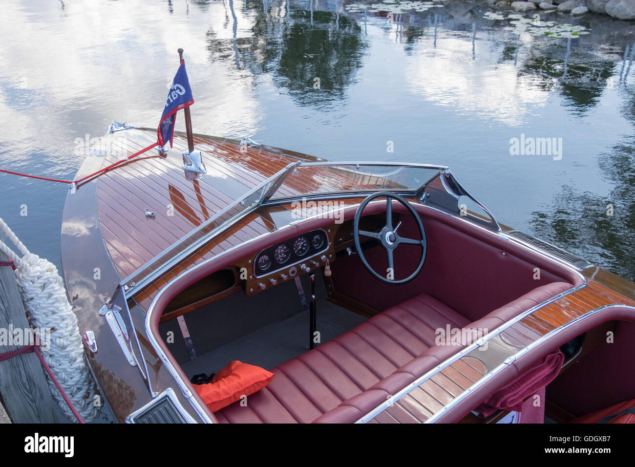 Boat cockpit hires stock photography and images Alamy