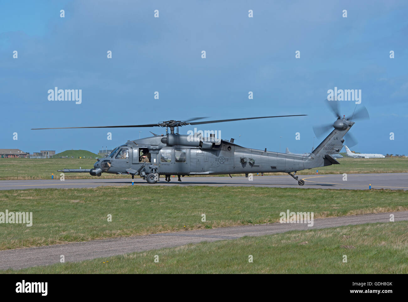 USAF Sikorsky HH-60G Pave Hawk home base RAF Lakenheath (LN) on exercise at RAF Lossiemouth, Moray. Scotland.  SCO 10, 743. Stock Photo