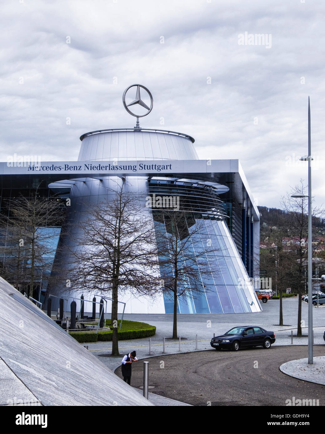 Mercedes Benz Head Office Factory Stuttgart Germany Modern Stock Photo Alamy