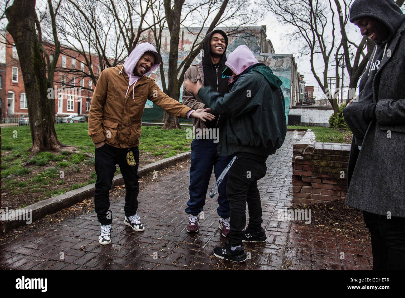 Baltimore, Maryland, USA. 21st Mar, 2016. Friends are greeting in ...