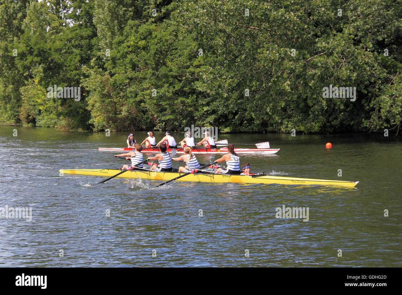 Staines Boat Club (near) and HSBC Rowing Club W.MasBC.4+ FINAL