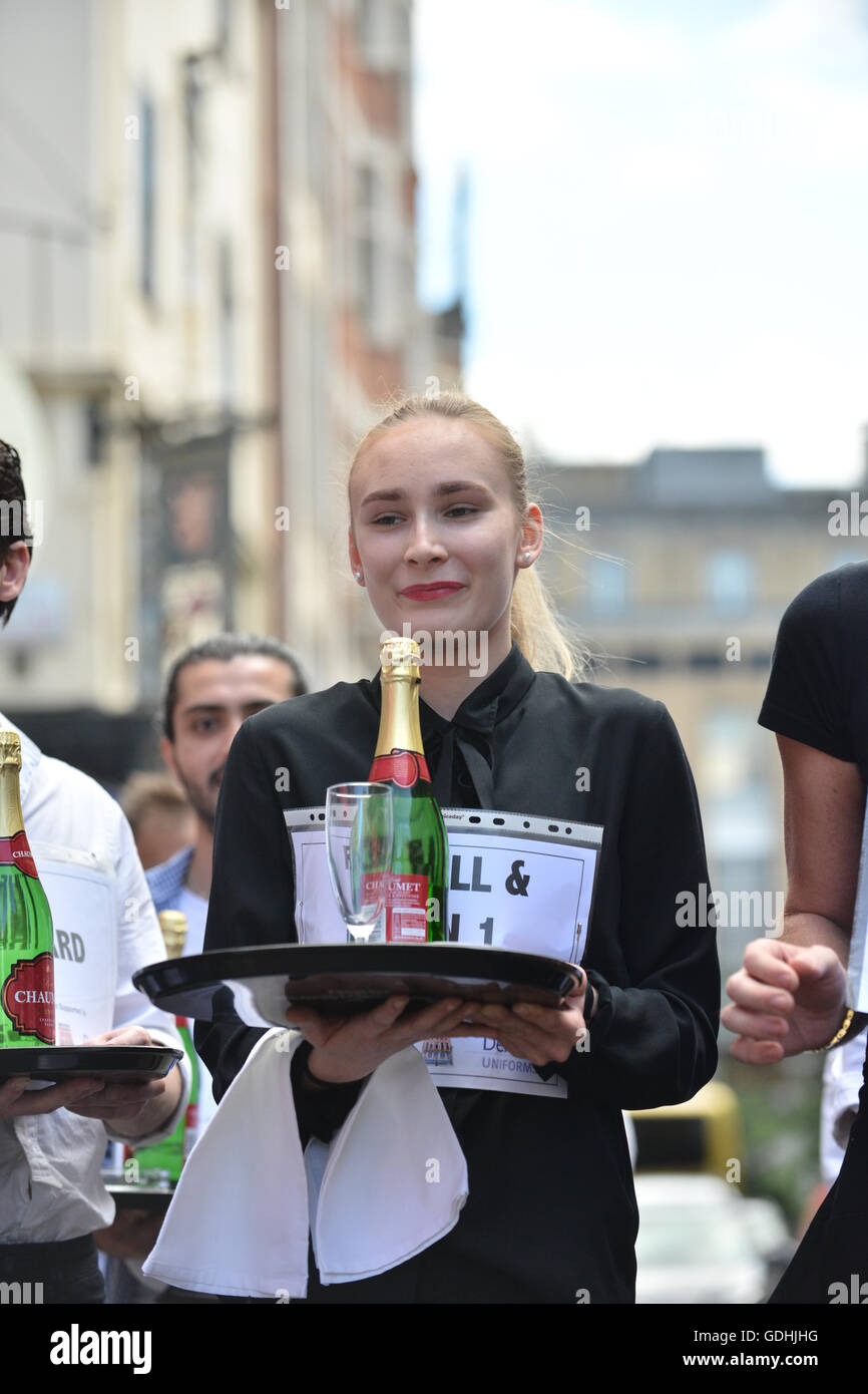 Soho, London, UK. 17th July, 2016. The traditional Soho Waiters Race