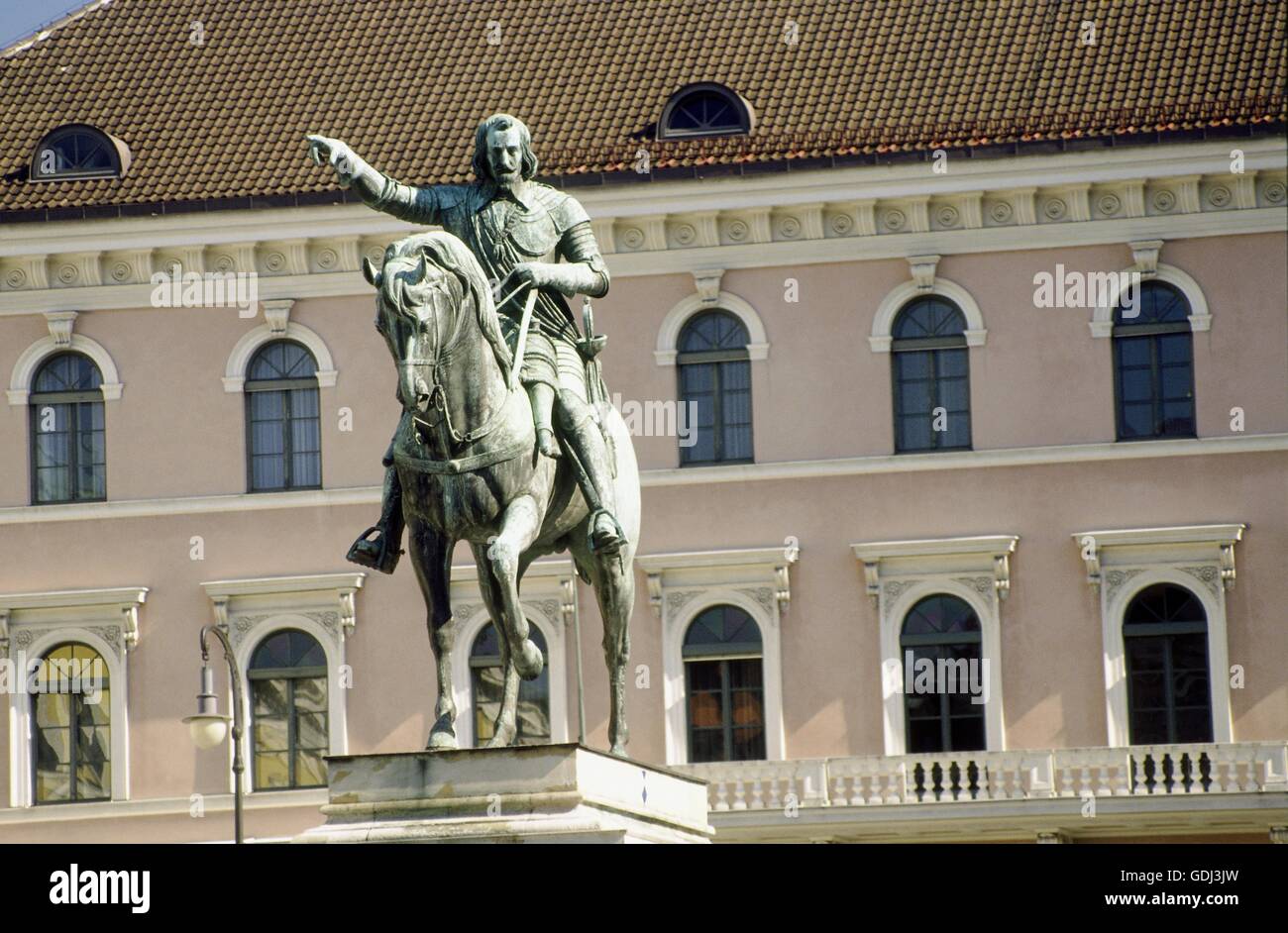 geography / travel, Germany, Bavaria, Munich, square, Wittelsbacher Platz, architecture by Leo von Klenze, equestrian statue by Elector Maximilian I (1839), Stock Photo
