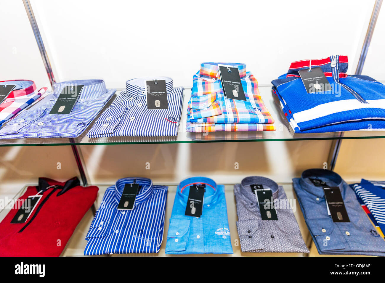 Displaying Stock Photos & Displaying Stock Images Alamy