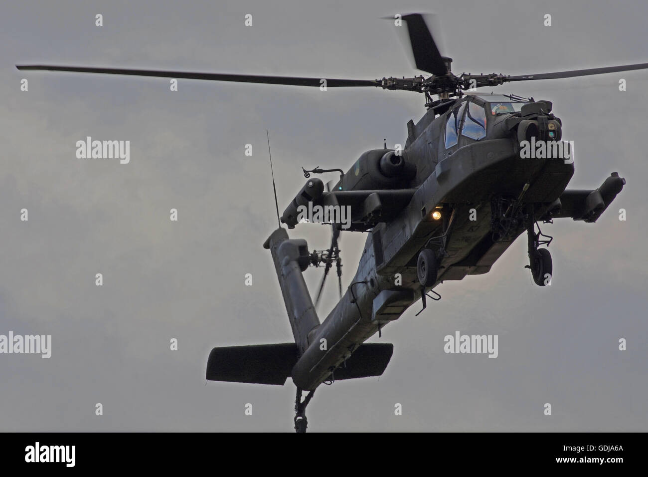 Apache helicopter uk hires stock photography and images Alamy