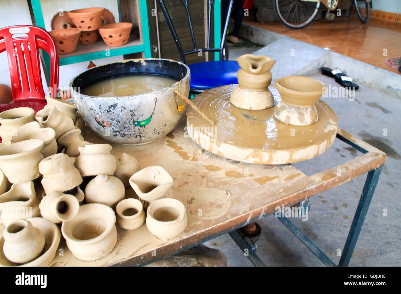 Pottery making class with clay Stock Photo Alamy