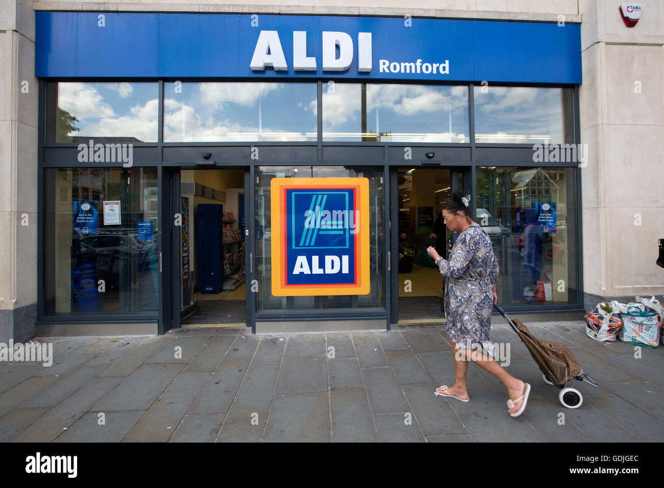 ALDI, Market Place, Romford, Essex, England, UK Stock Photo Alamy
