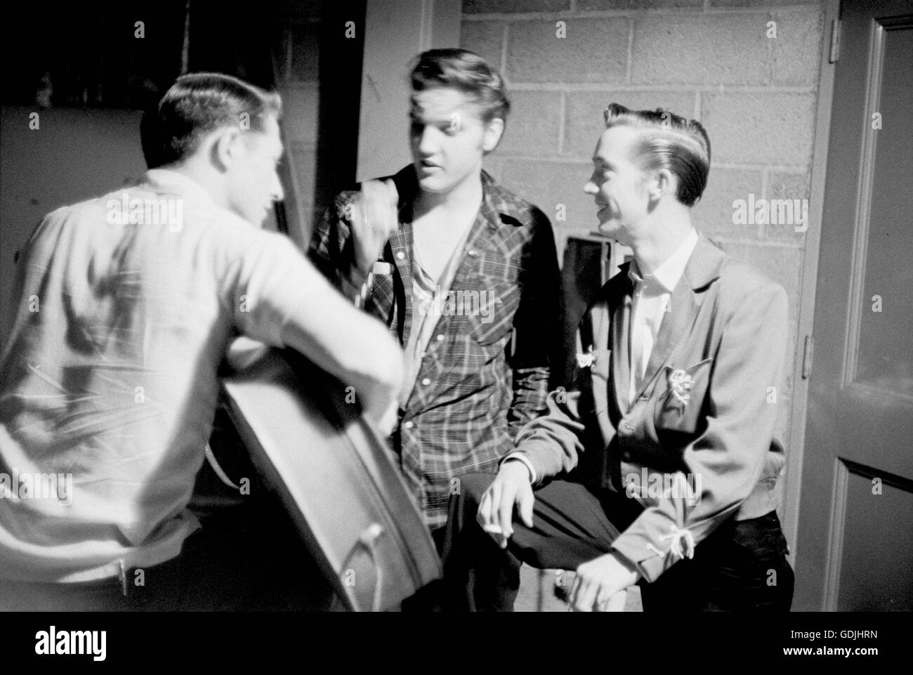 Elvis Presley and his cousin Gene Smith, with Scotty Moore Stock Photo