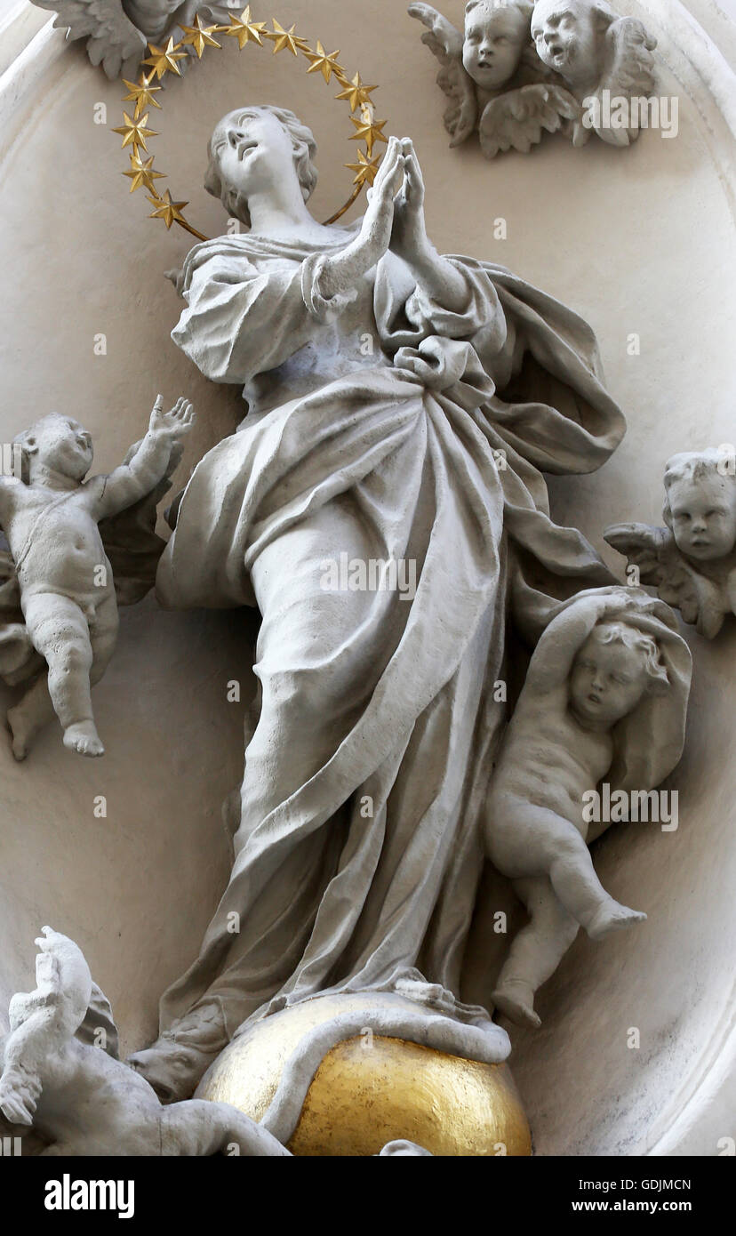 Virgin Mary street statue in Vienna, Austria on October 10, 2014 Stock ...