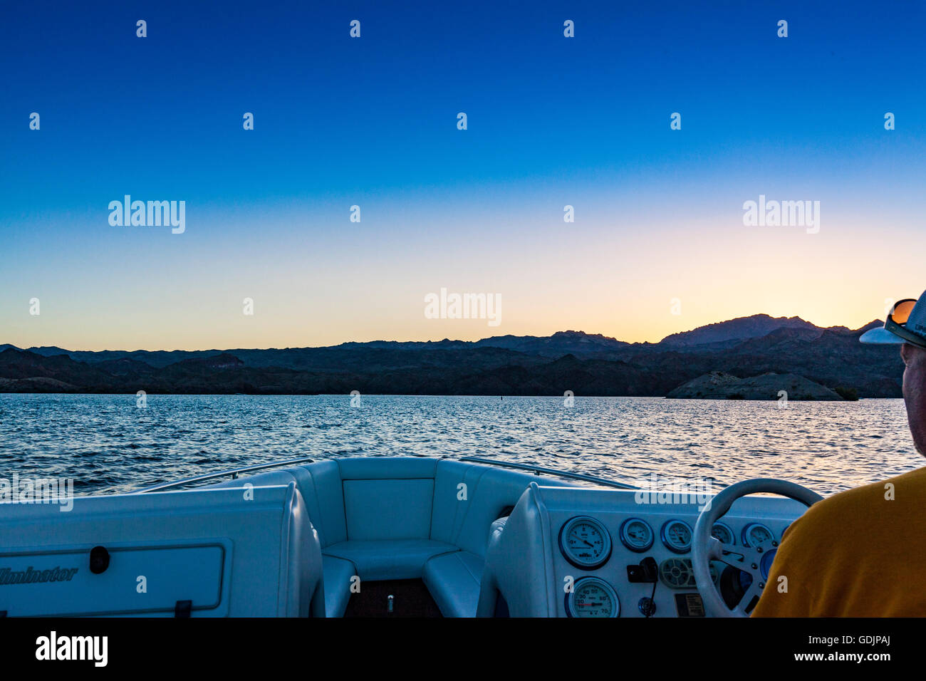 Lake mead boat cruise hi-res stock photography and images - Alamy