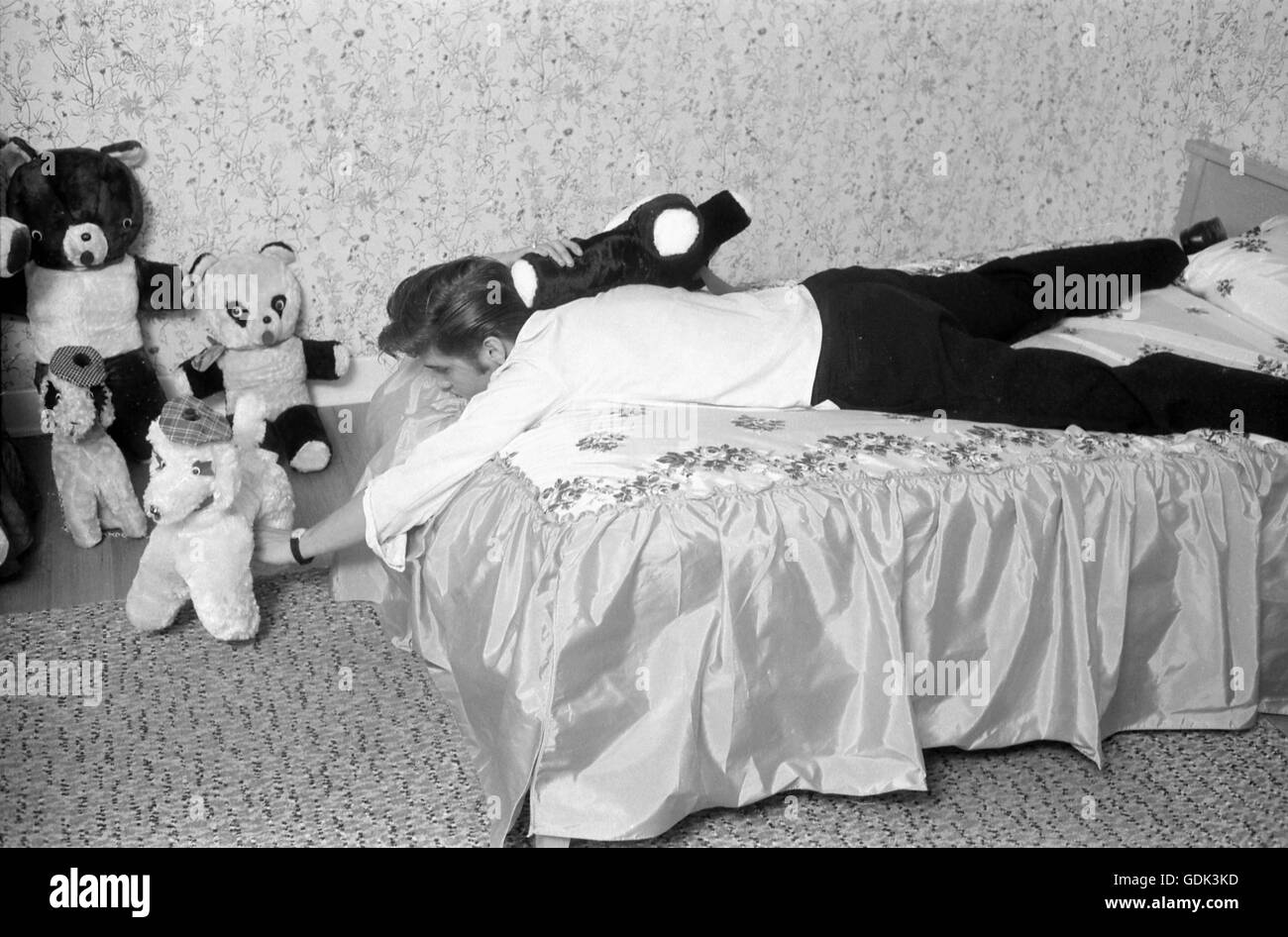 Elvis Presley at home, with teddy bears Stock Photo