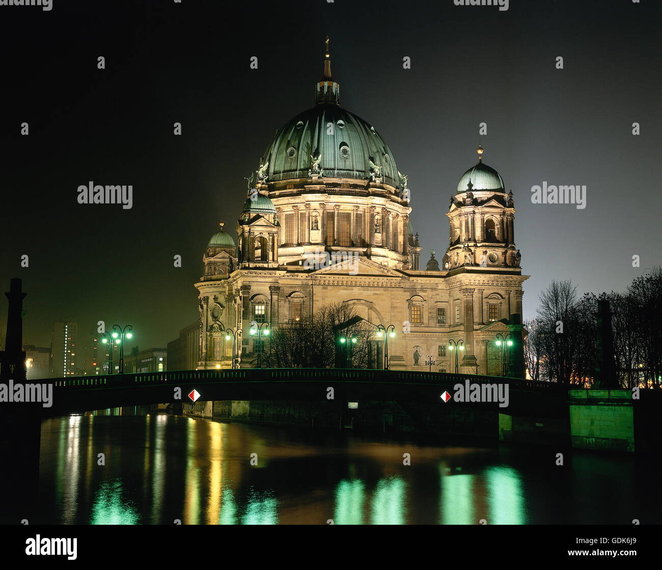 geography / travel, Germany, Berlin, churches, Berlin Cathedral, built: 1894 - 1905 by Julius Raschdorff, exterior view, night shot, Stock Photo