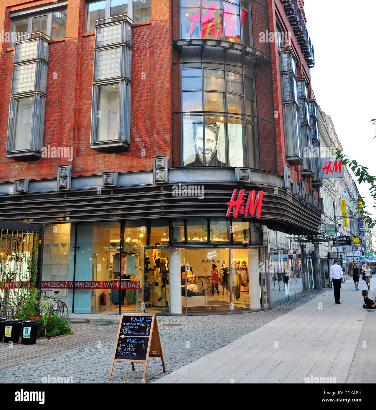 POZNAN, POLAND - AUGUST 2: Facade of H&M flagship store in Poznan downtown  on August 2, 2014 Stock Photo - Alamy