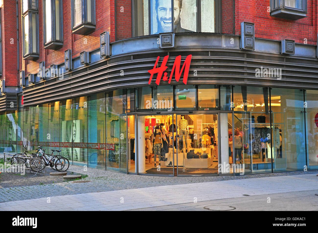 POZNAN, POLAND - AUGUST 2: Facade of H&M flagship store in Poznan downtown  on August 2, 2014 Stock Photo - Alamy