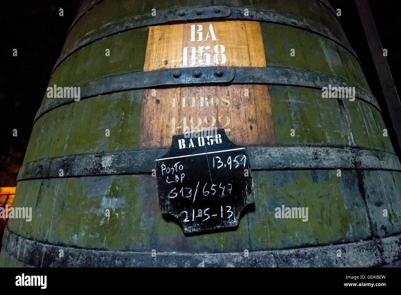 Port wine barrels, wine cellar wine cellar Sandeman in Gaia, Porto