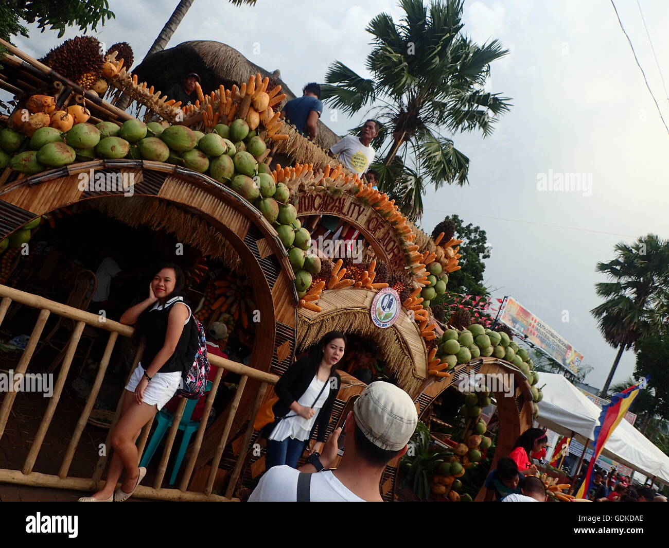 Koronadal, Philippines. 17th July, 2016. Filipino native houses known as nipa hut carefully and intricately designed with colorful agricultural produced are showcased during the 50th T'nalak Festival in Koronadal, South Cotabato. Credit:  Sherbien Dacalanio/Pacific Press/Alamy Live News Stock Photo