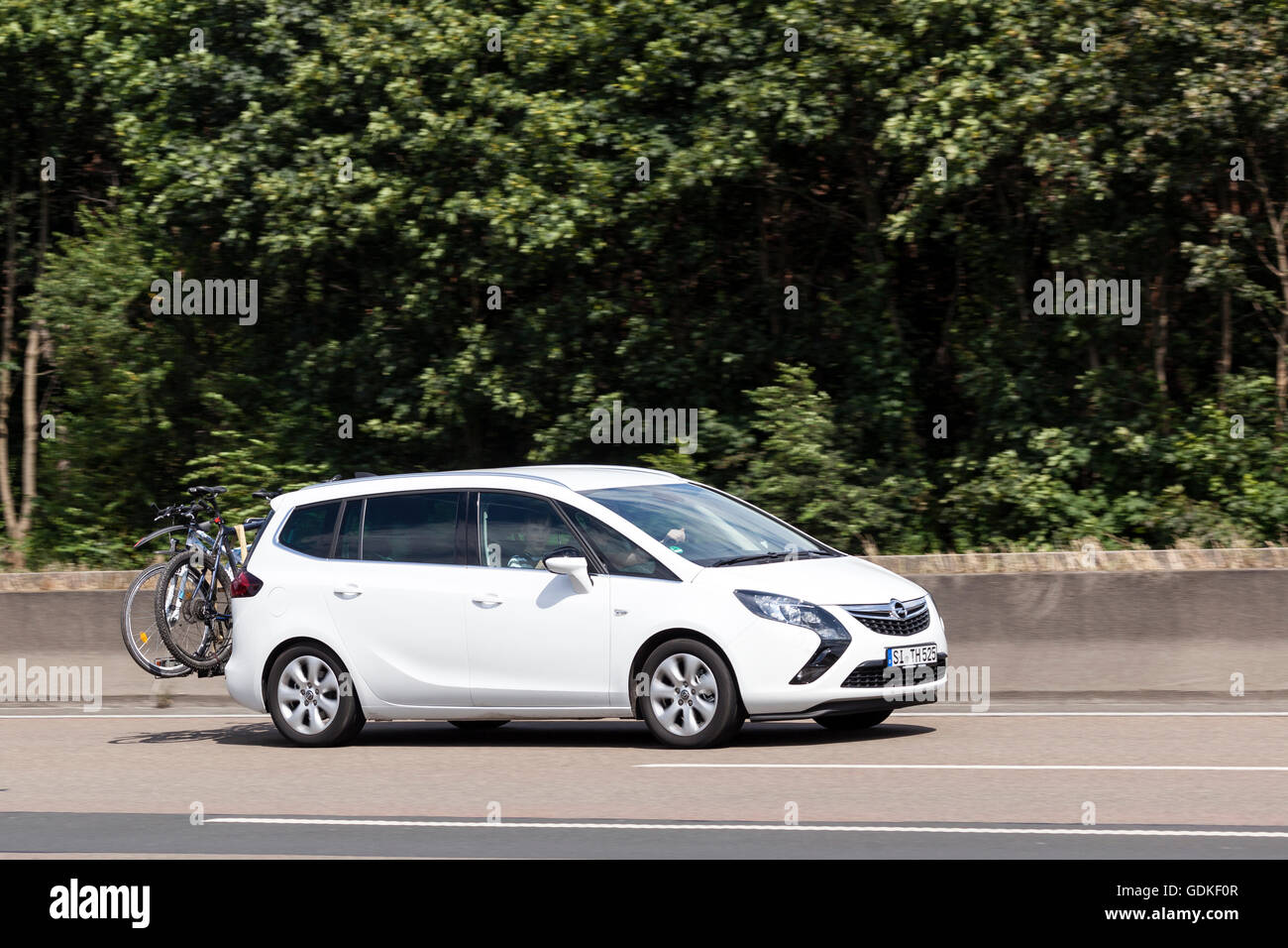 Opel Zafira Compact MPV on the road Stock Photo