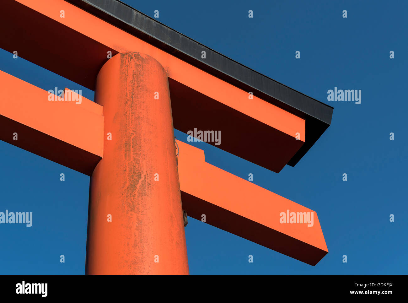 Yasaka shrine torii hi-res stock photography and images - Alamy