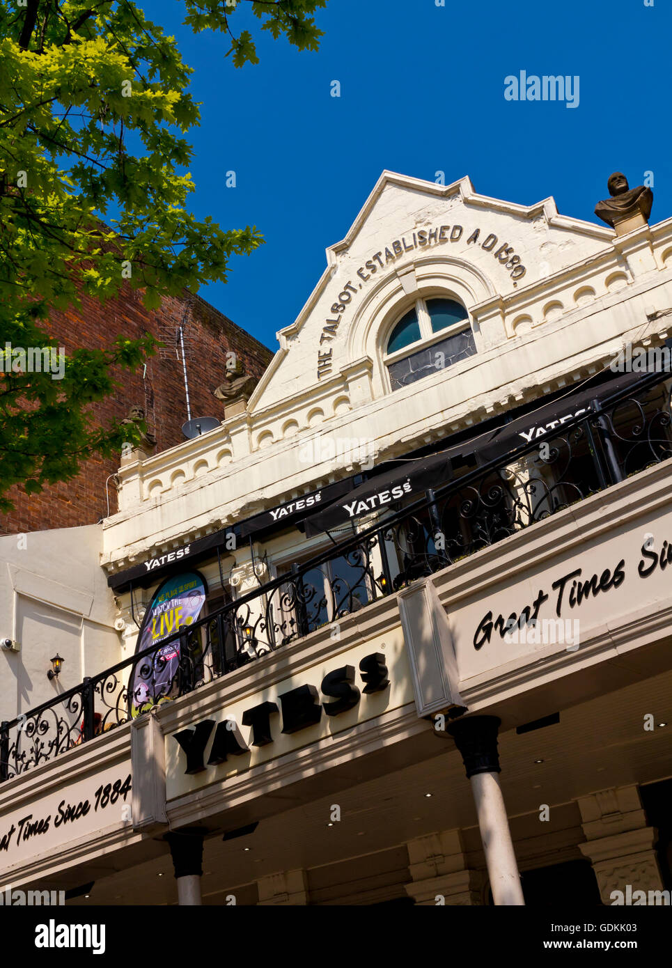 Yatess wine lodge hires stock photography and images Alamy