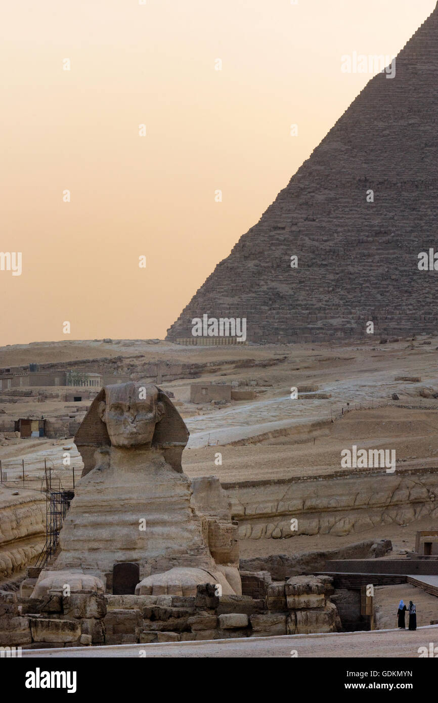 The Sphinx and Pyramid of Khafre, Giza, Cairo, Egypt Stock Photo - Alamy
