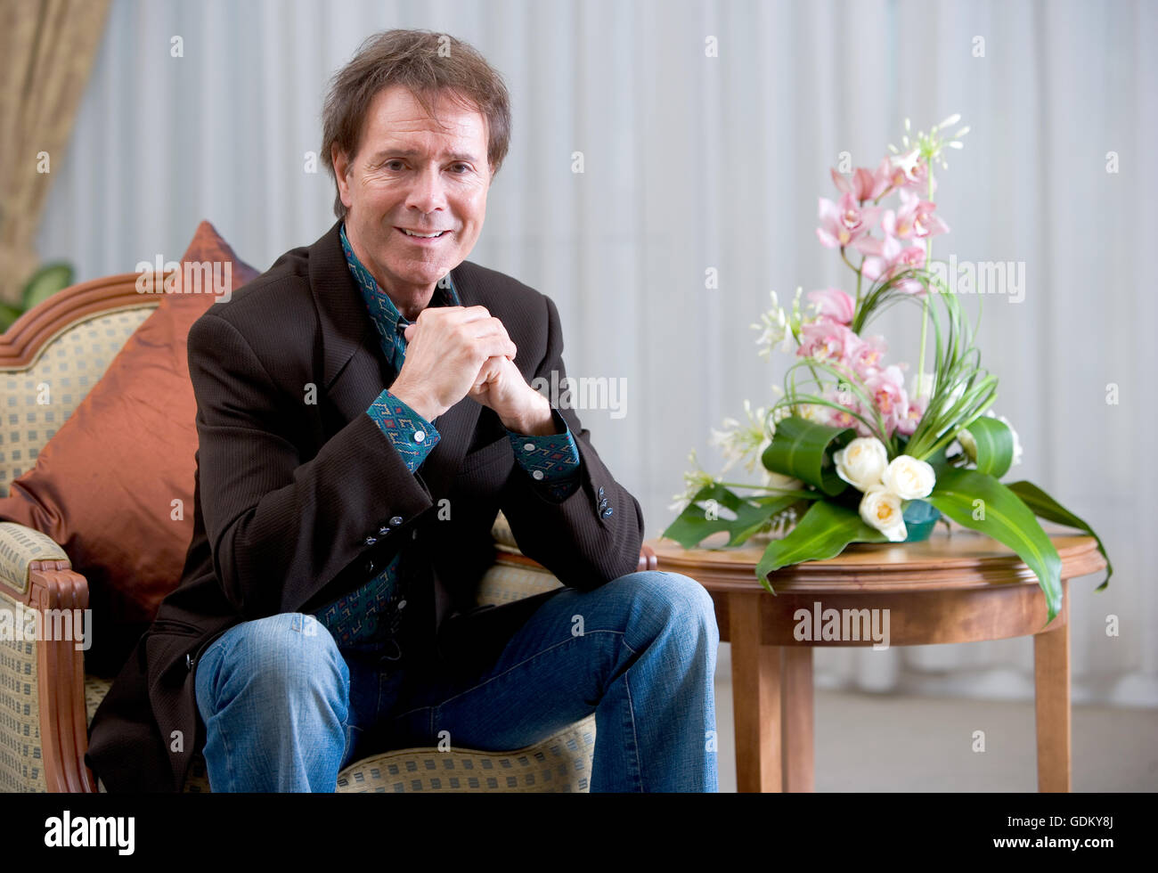 Sir Cliff Richard exclusive photoshoot for Hello, Wafi City Residence, Dubai. Stock Photo