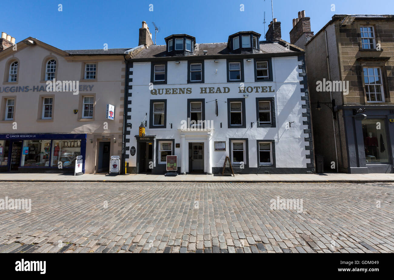 Queens Head Hotel in Kelso, Scottish Borders, Scotland, UK Stock Photo Alamy