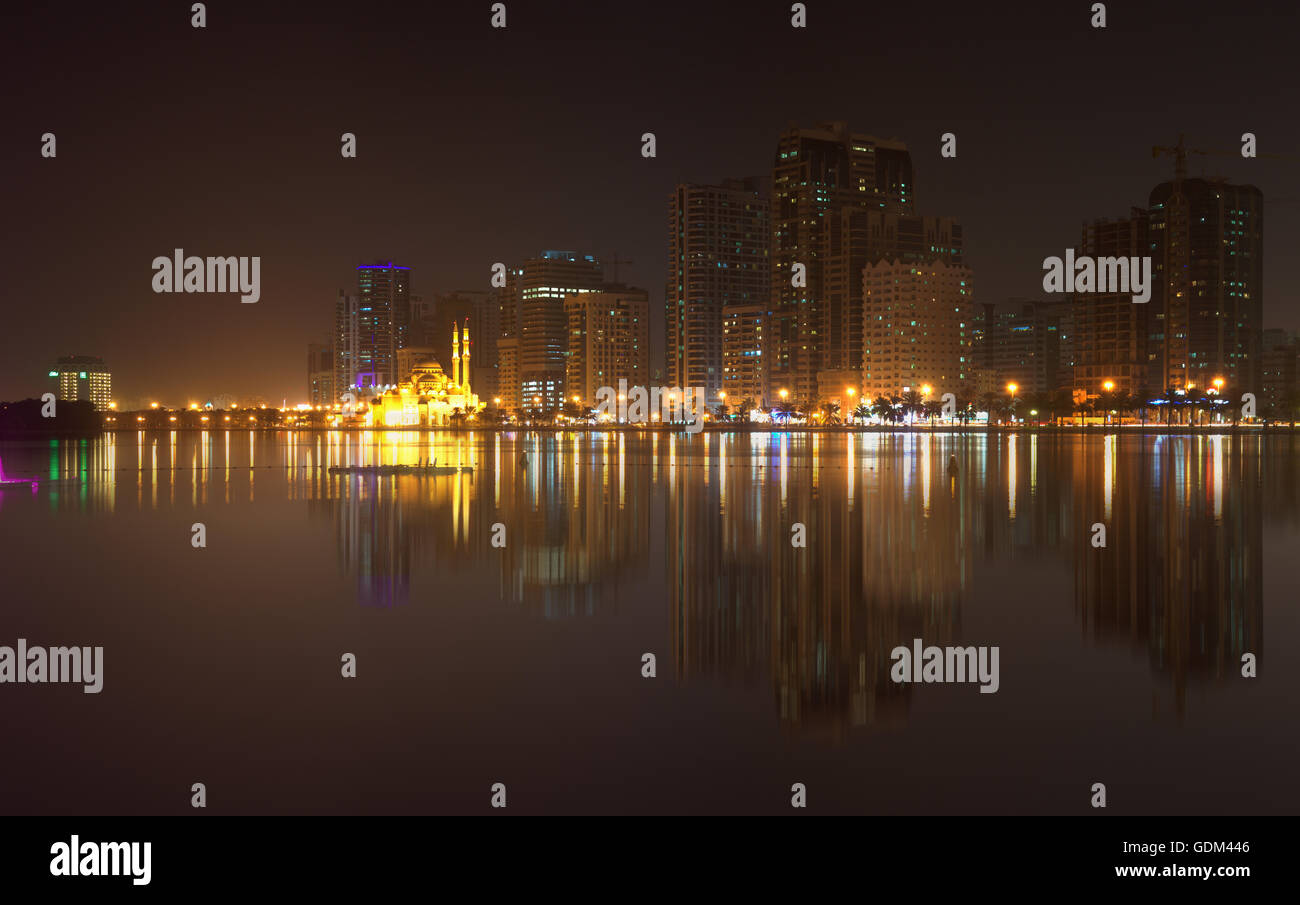 Panoramic Night View of sharjah Corniche Stock Photo - Alamy