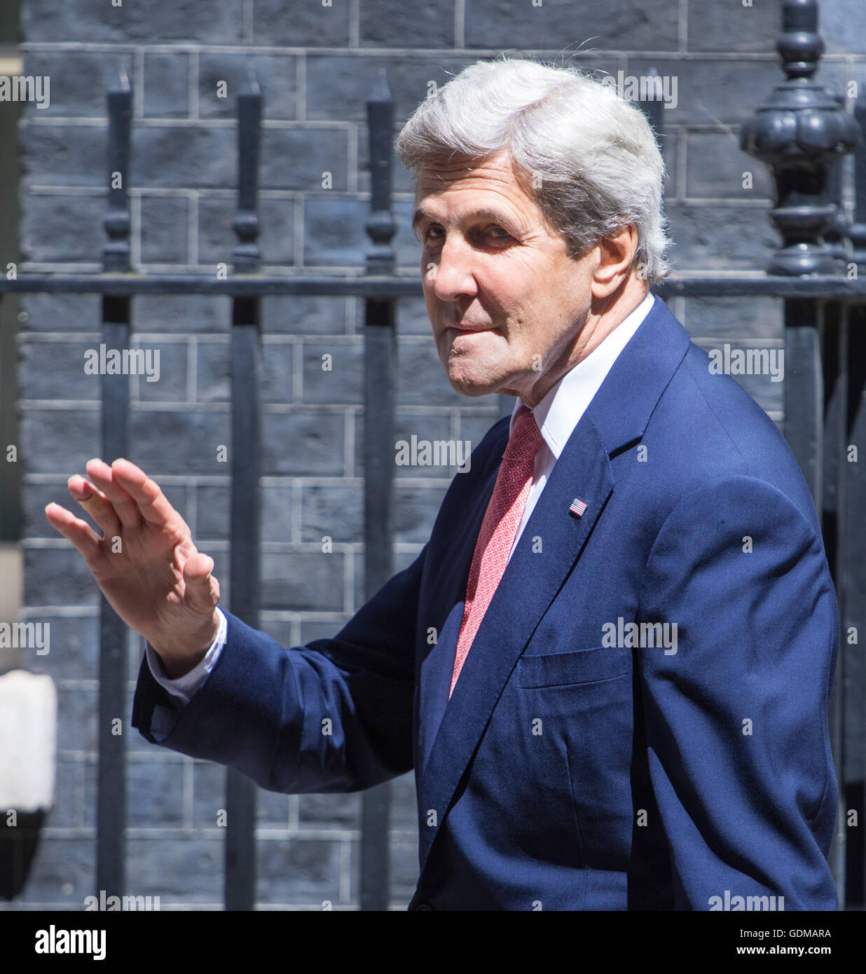 Downing Street, London, July 19th 2016. US Secretary of State John Kerry arrives in Downing Street to pay a courtesy call on Prime Minister Theresa May ahead of talks with British Foreign Secretary Boris Johnson. Credit:  Paul Davey/Alamy Live News Stock Photo
