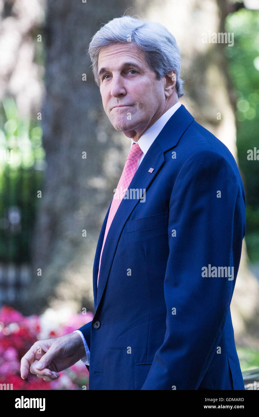 Downing Street, London, July 19th 2016. US Secretary of State John Kerry arrives in Downing Street to pay a courtesy call on Prime Minister Theresa May ahead of talks with British Foreign Secretary Boris Johnson. Credit:  Paul Davey/Alamy Live News Stock Photo