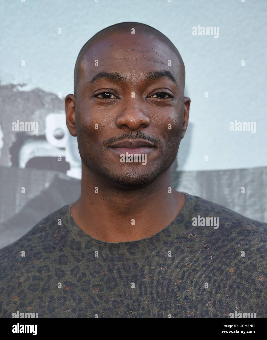Bj britt dating 22-jähriges Weibchen aus dem 18-jährigen Rüden