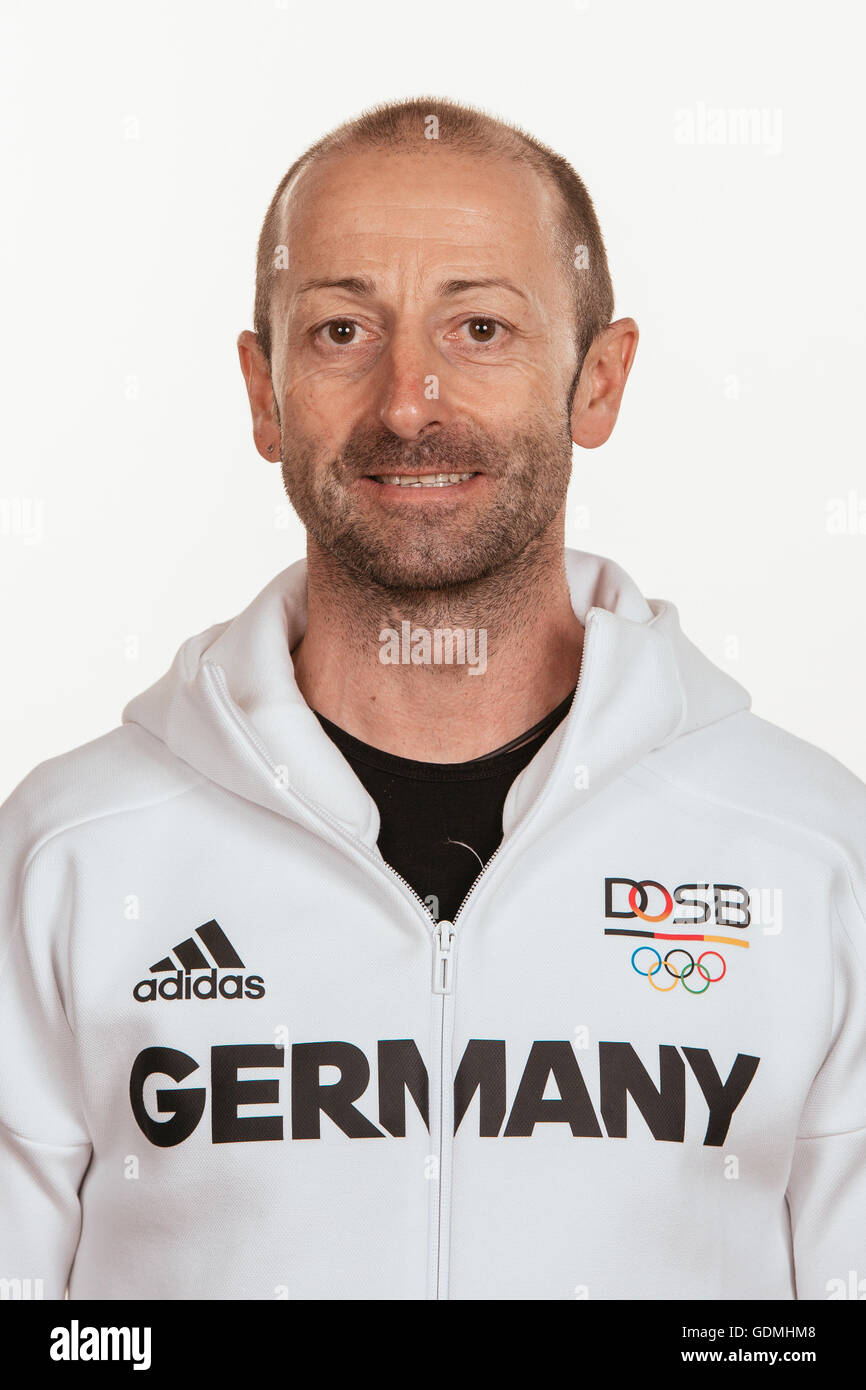 Hannover, Germany. 19th July, 2016. Guido Scheeren poses at a photocall during the preparations for the Olympic Games in Rio at the Emmich Cambrai Barracks in Hanover, Germany, taken on 19/07/16 | usage worldwide © dpa/Alamy Live News Stock Photo