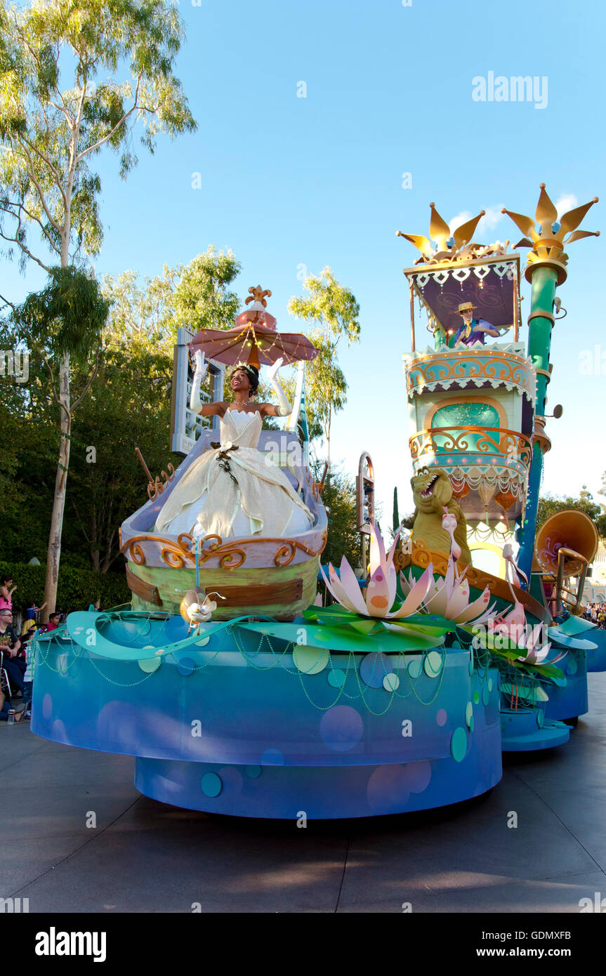 princess and the frog mardi gras float