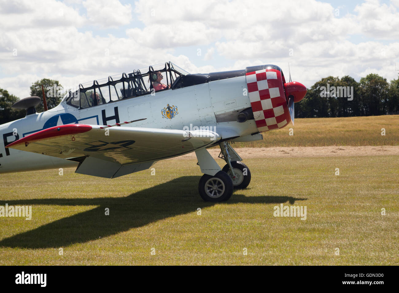 at-6D Harvard III (T6 Texan) at hardwick warbirds Stock Photo - Alamy