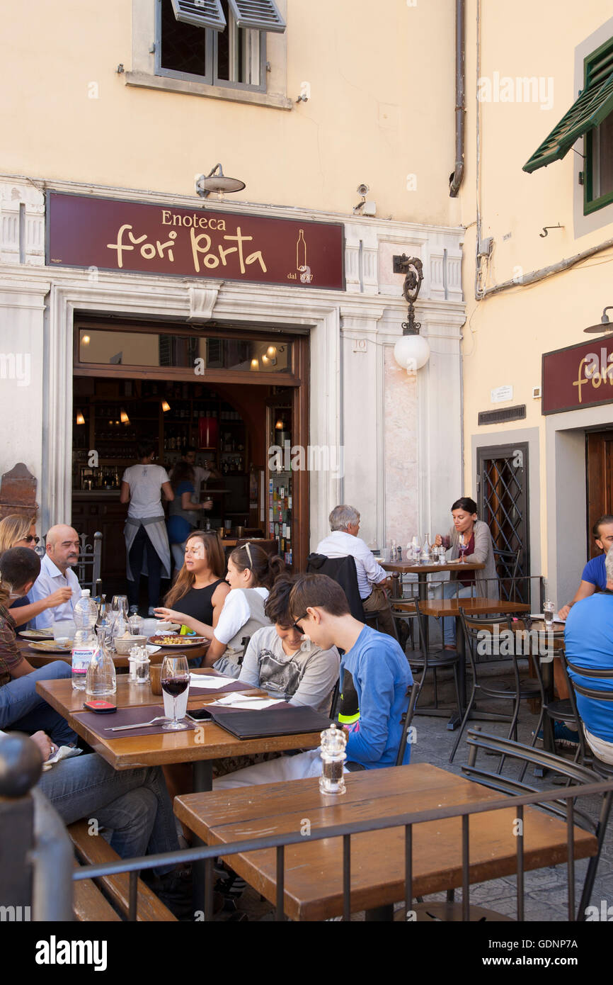 Fuori Porta Entoteca - Wine Bar, Florence, Italy Stock Photo - Alamy