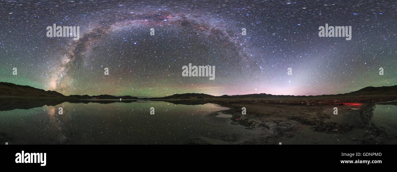Fascinating Night On The Milky Way Light Cone Gallery