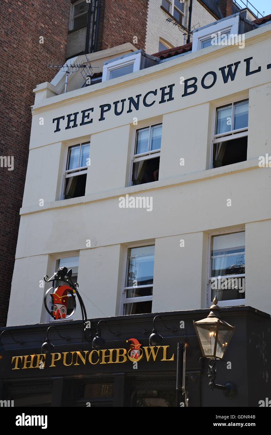 The Punchbowl pub, Farm Street, Mayfair, London, England, UK Stock