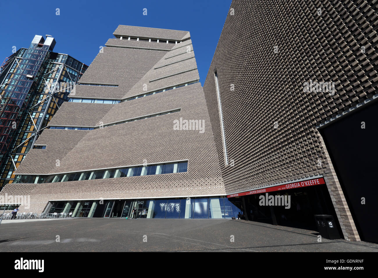 The Switch House a ten storey extension of the Tate Modern Art Gallery, London. Designed by Herzog & de Meuron, opened June 2016 Stock Photo
