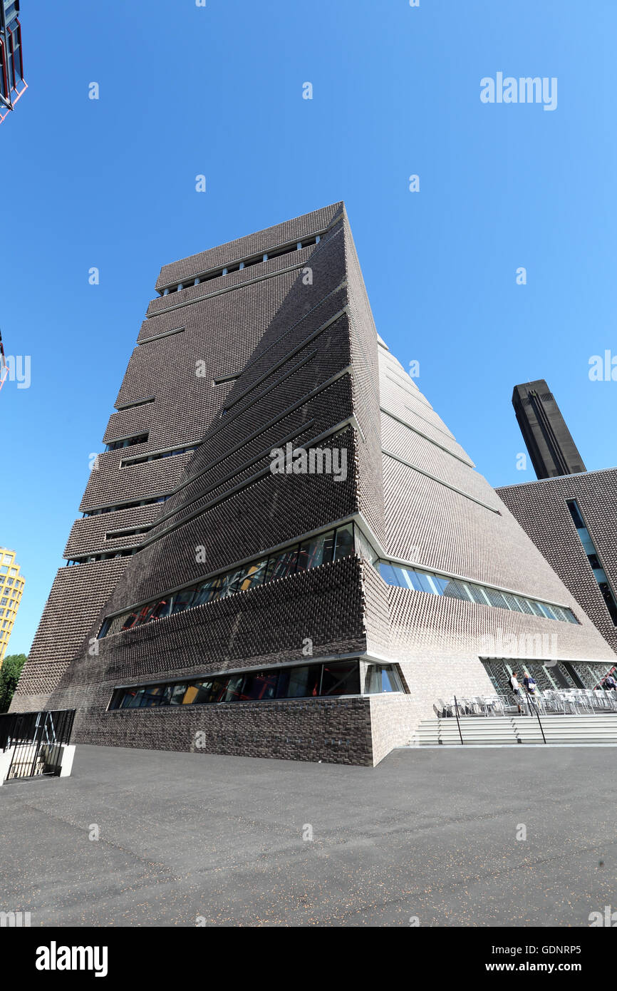 The Switch House a ten storey extension of the Tate Modern Art Gallery, London. Designed by Herzog & de Meuron, opened June 2016 Stock Photo