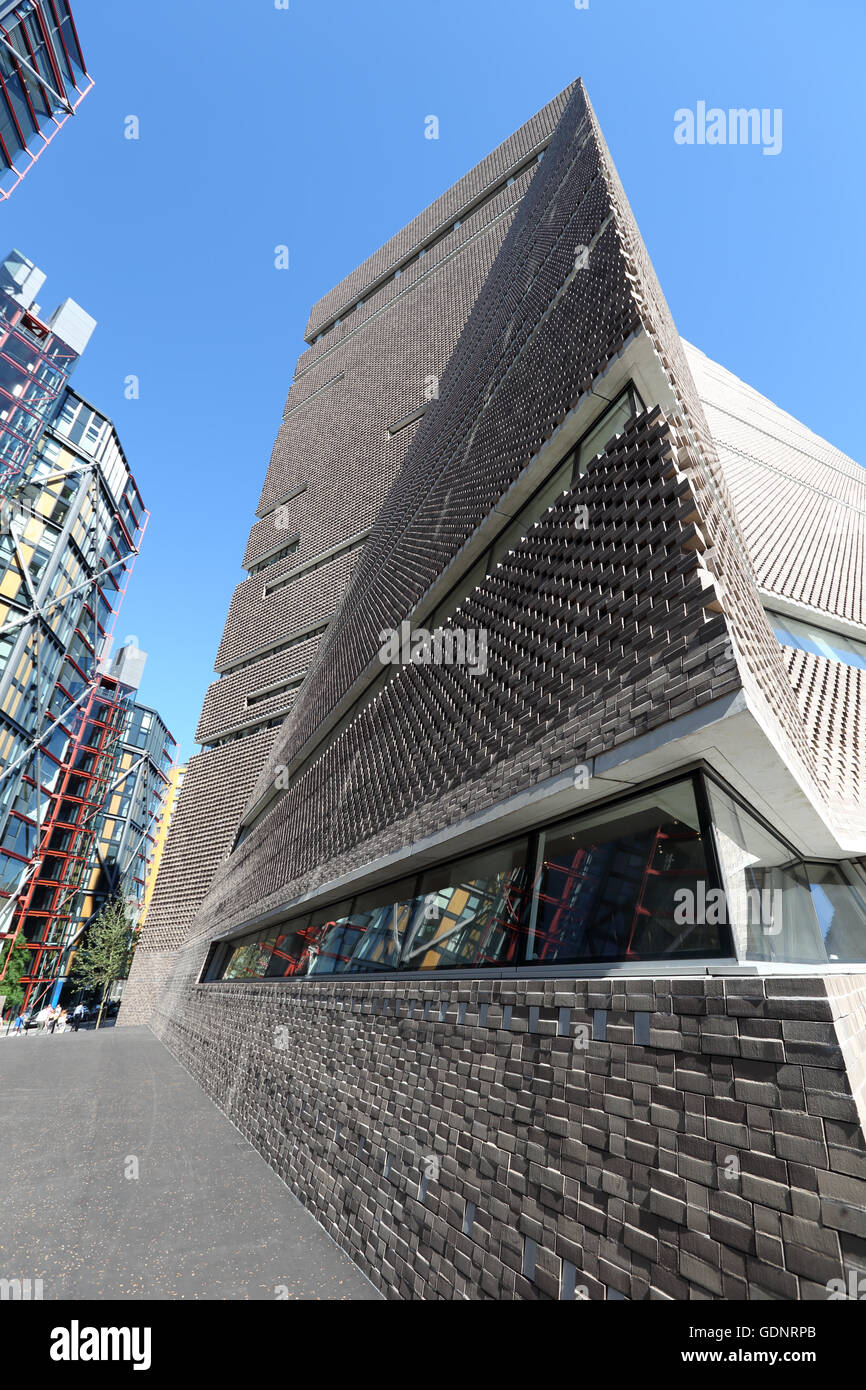 The Switch House a ten storey extension of the Tate Modern Art Gallery, London. Designed by Herzog & de Meuron, opened June 2016 Stock Photo