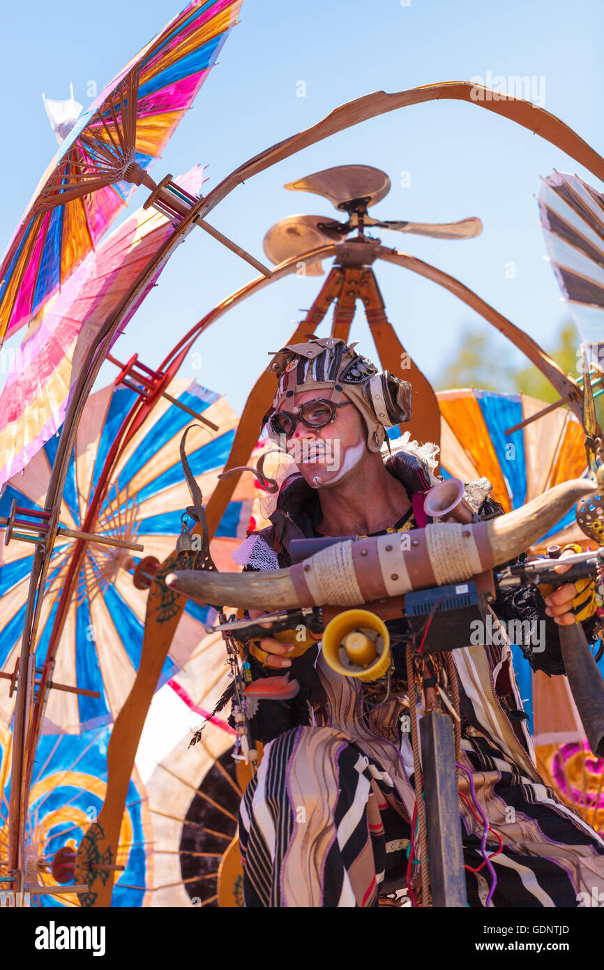 Theatrical circus performer Derrick Gilday, part Mango and Dango