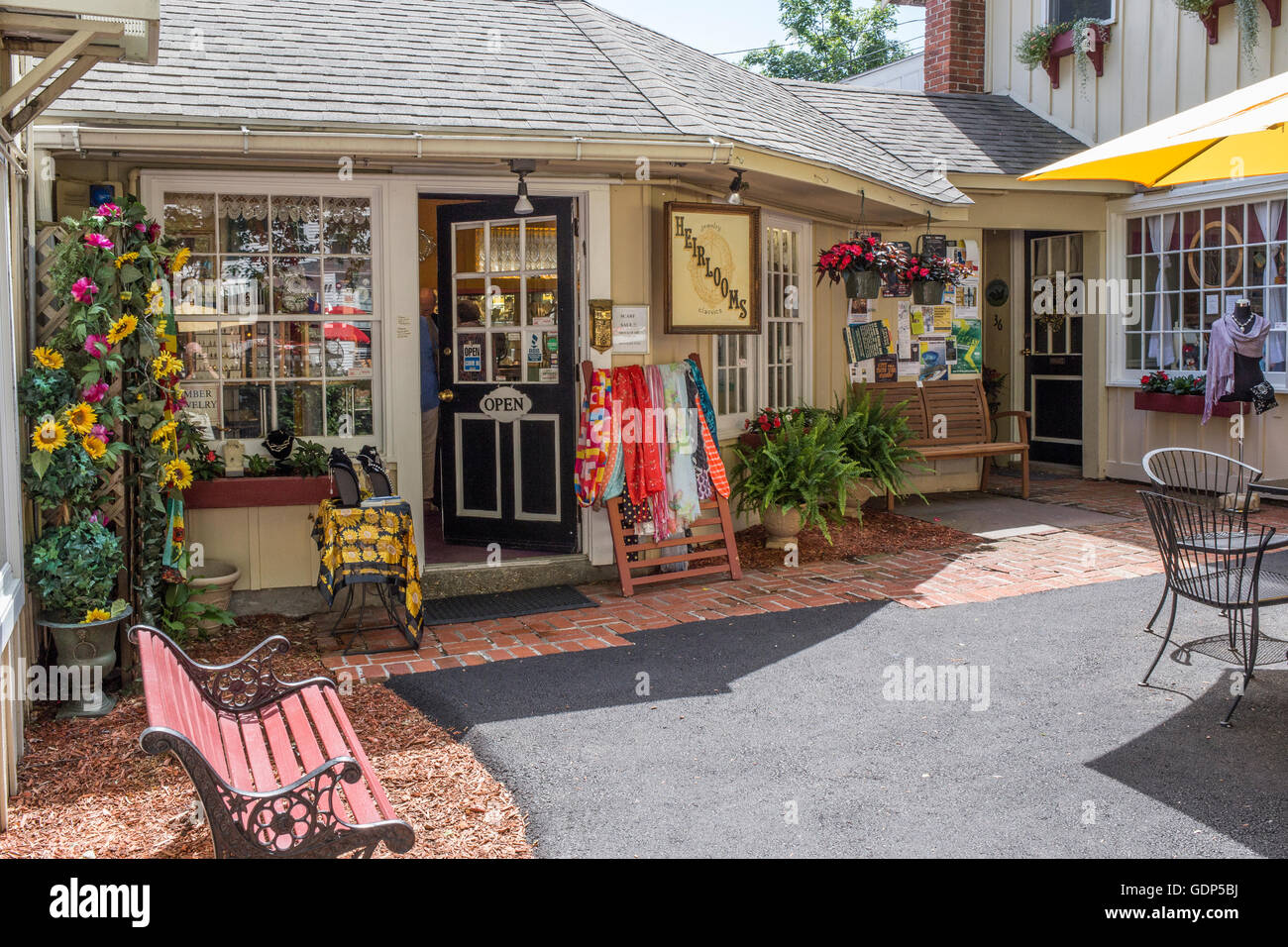 All stores open hires stock photography and images Alamy