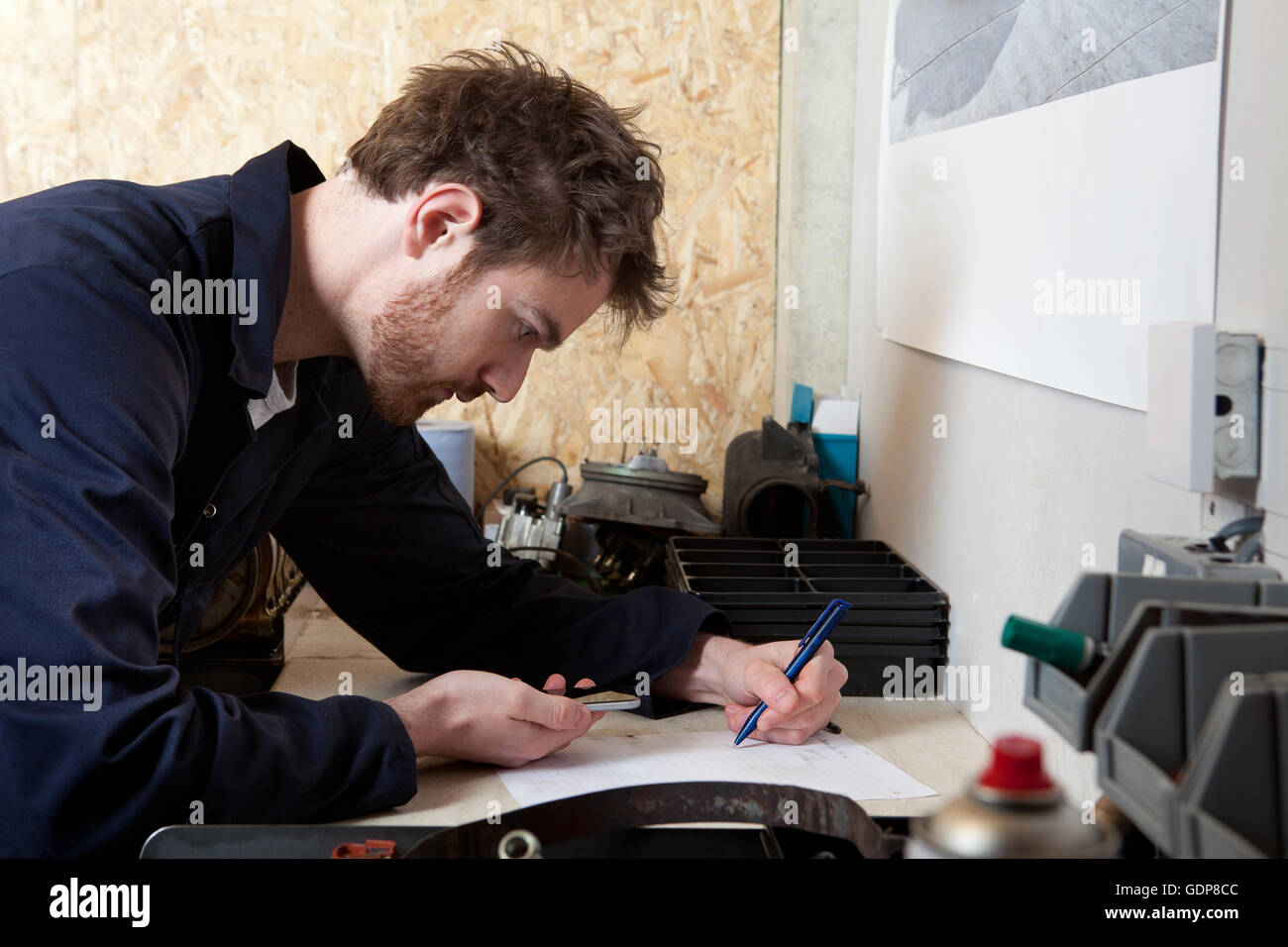 Mobile workshop hi-res stock photography and images - Alamy