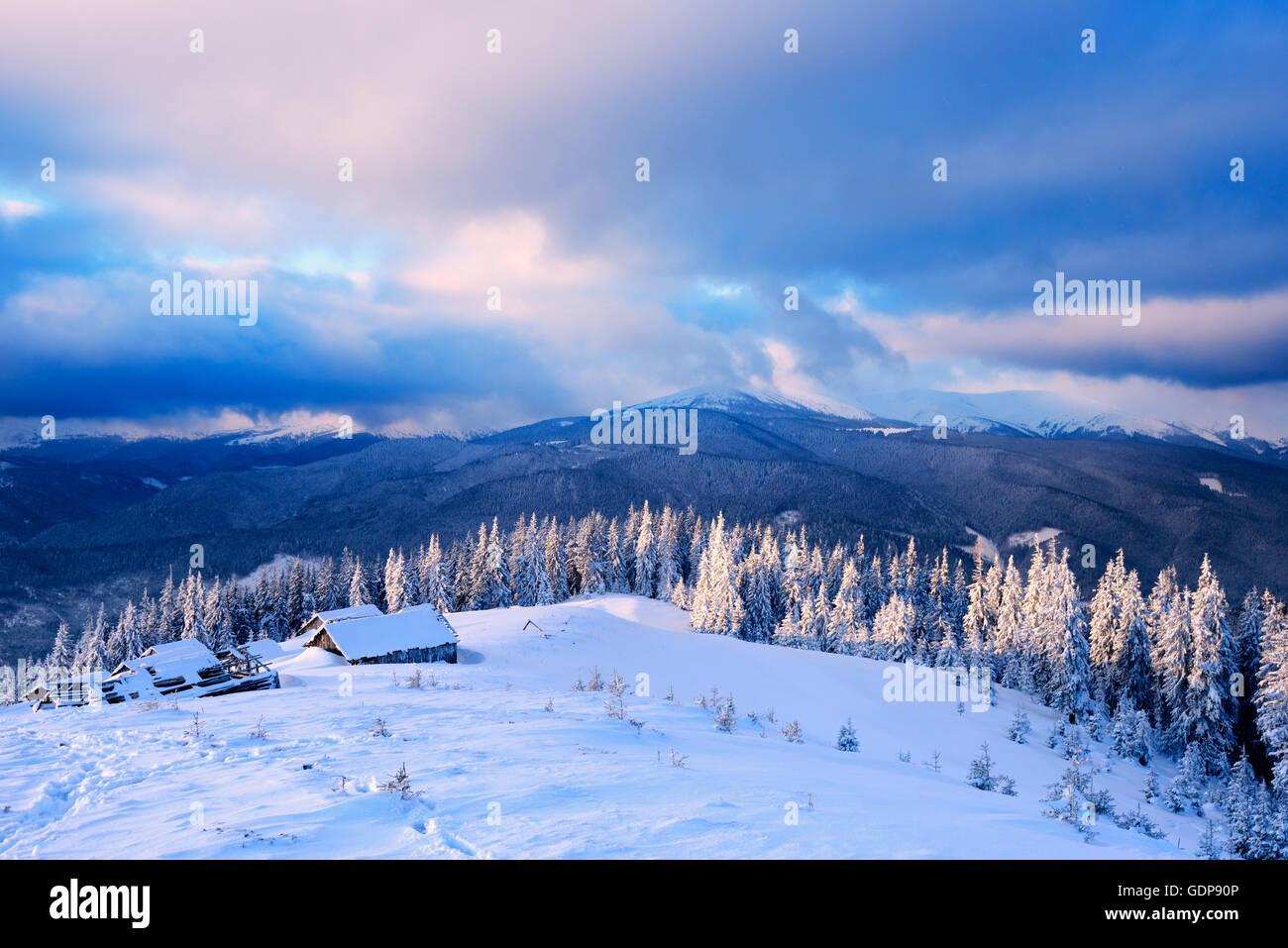 Chorna Tysa Mountain Village, Carpathian Mountains, Ivano-Frankovsk Region, Ukraine Stock Photo