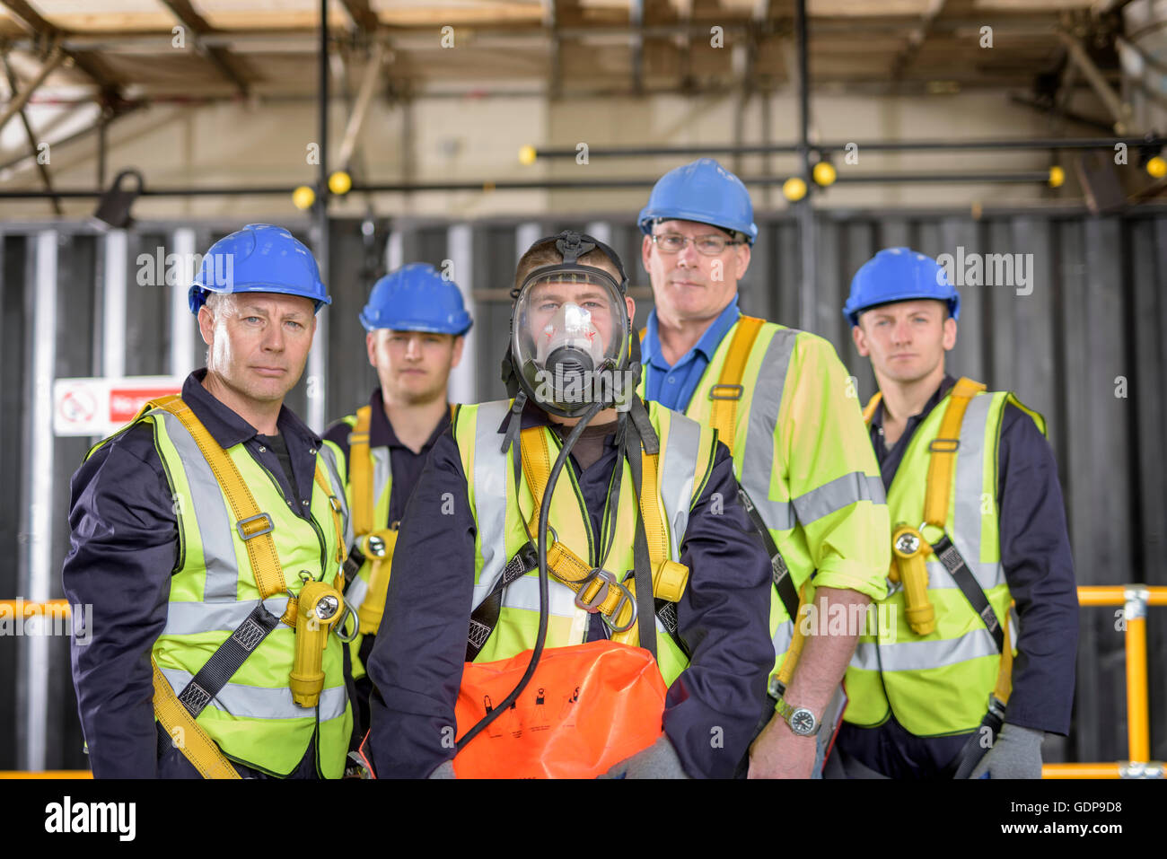 Apprentice Builders In Training Facility Portrait Stock Photo Alamy apprentice-builders-in-training-facility-portrait-stock-photo-alamy
