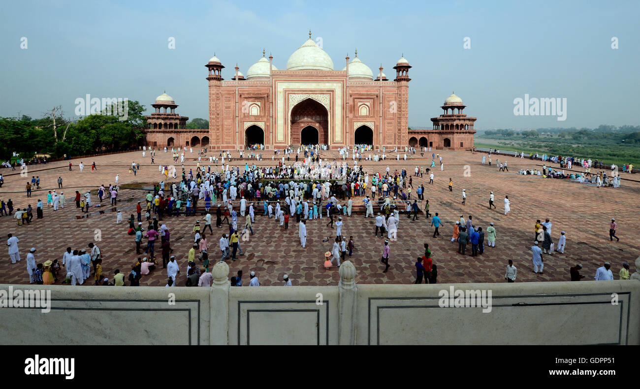 Eid Prayers Stock Photos & Eid Prayers Stock Images - Alamy
