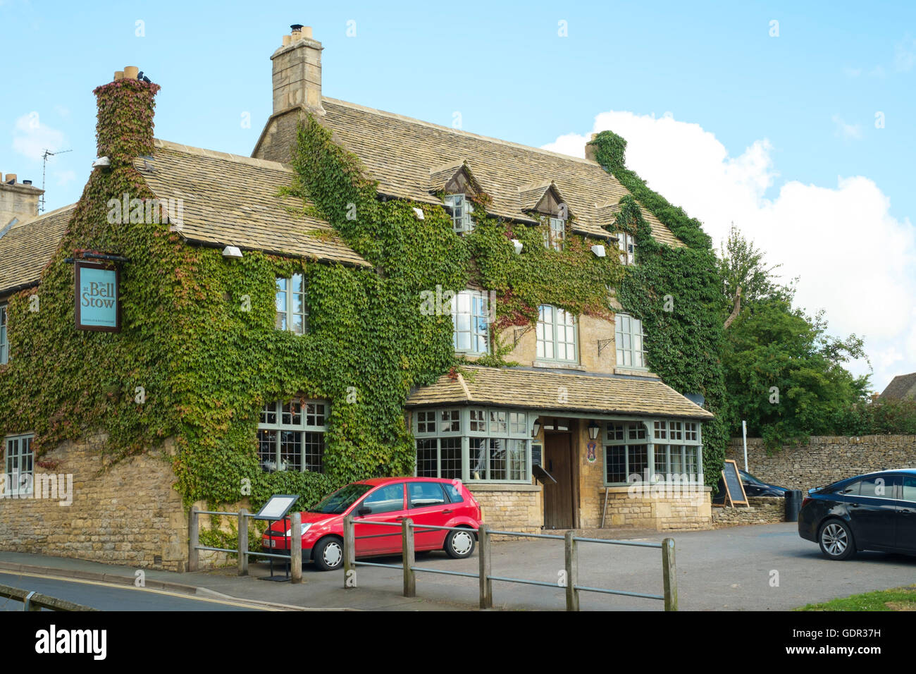 Stow-on-the-Wold a Cotswold town in Gloucestershire England UK The Bell at stow Pub Stock Photo