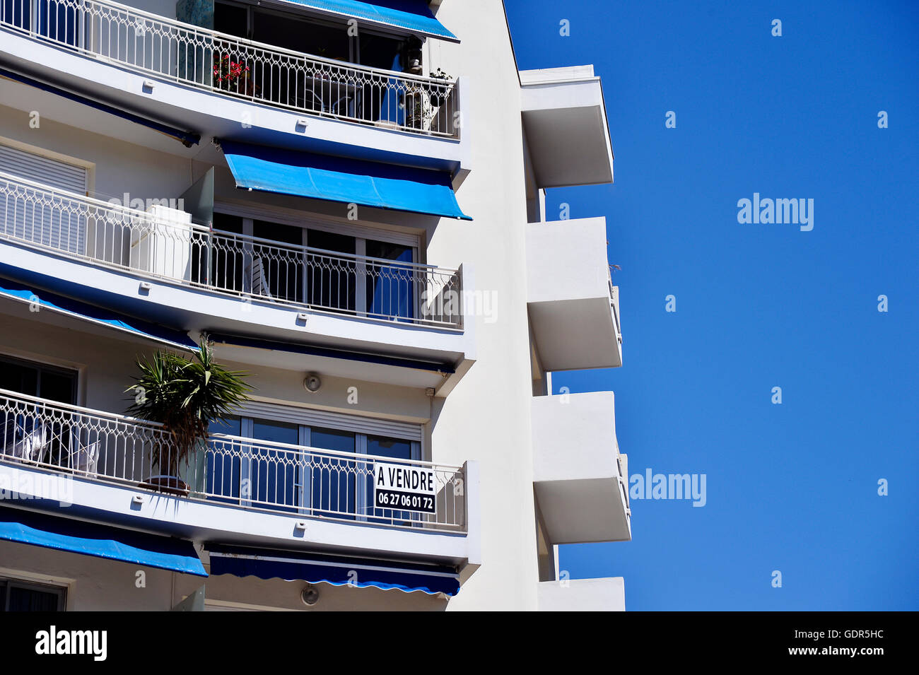 Flat for sale, Juan les pins, french riviera, france Stock Photo