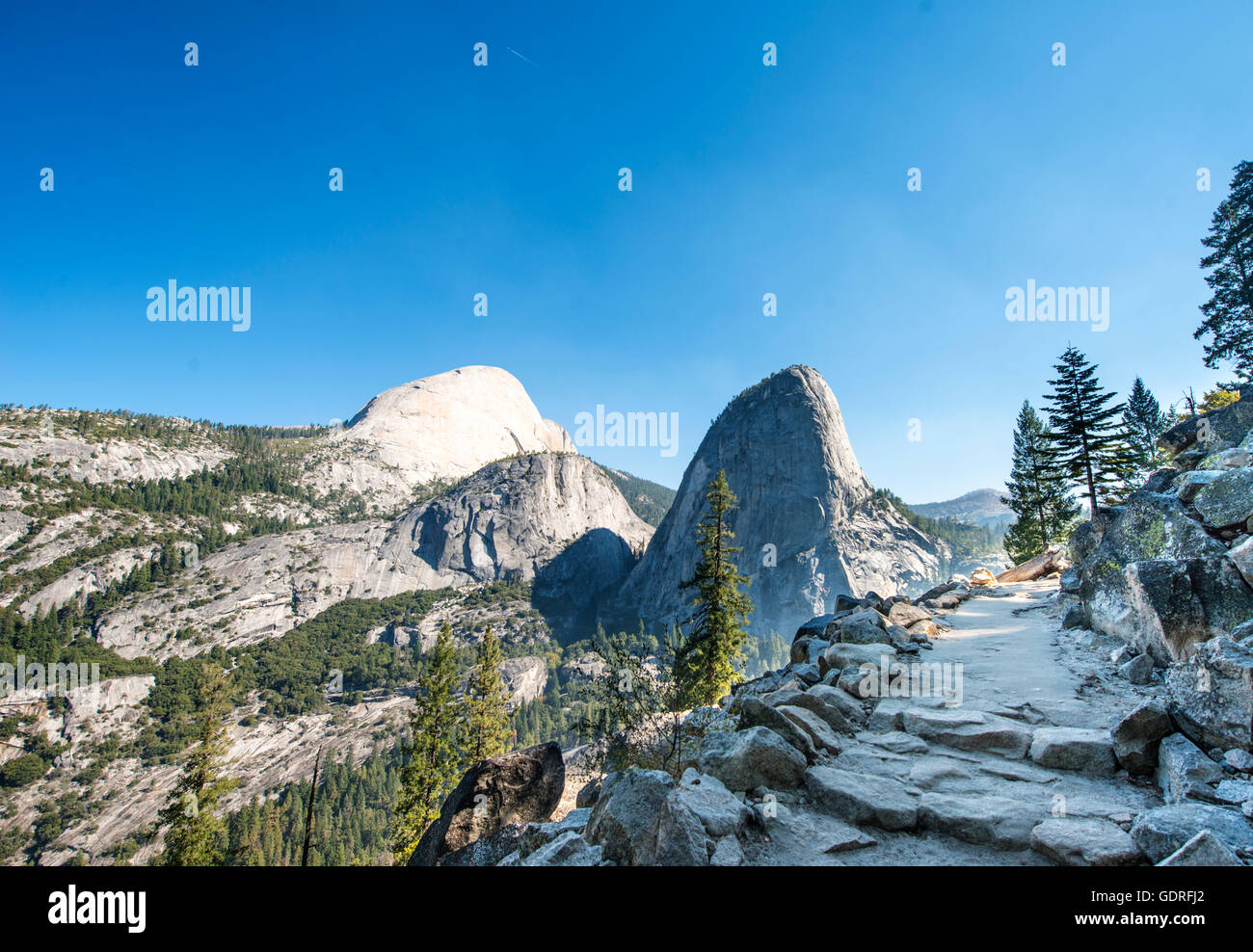 Trail to Glacier Point, Outlook on Liberty Cap, Mt. Broderick and Half Dome, Yosemite National Park, California, USA Stock Photo